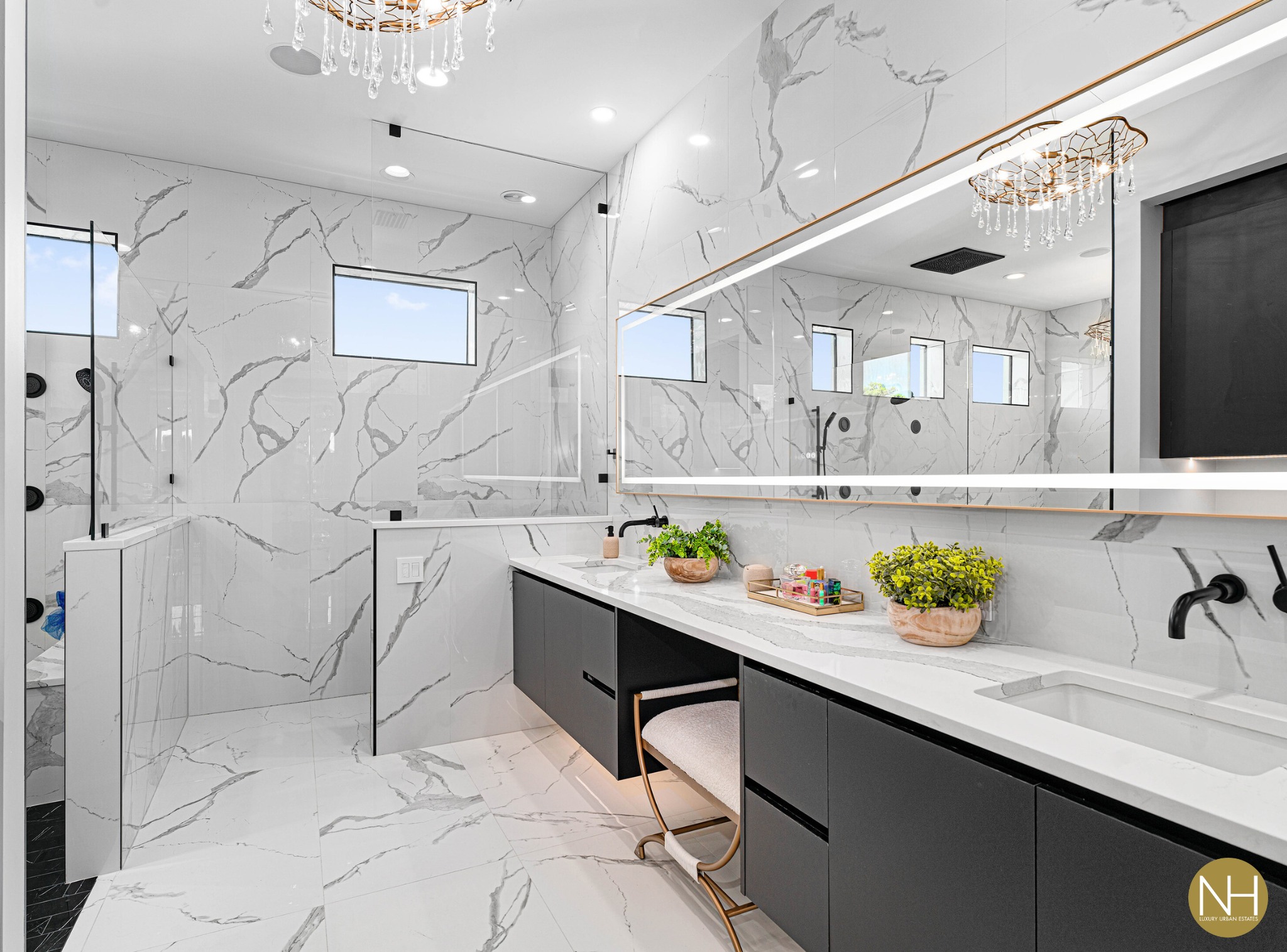 luxury home builders