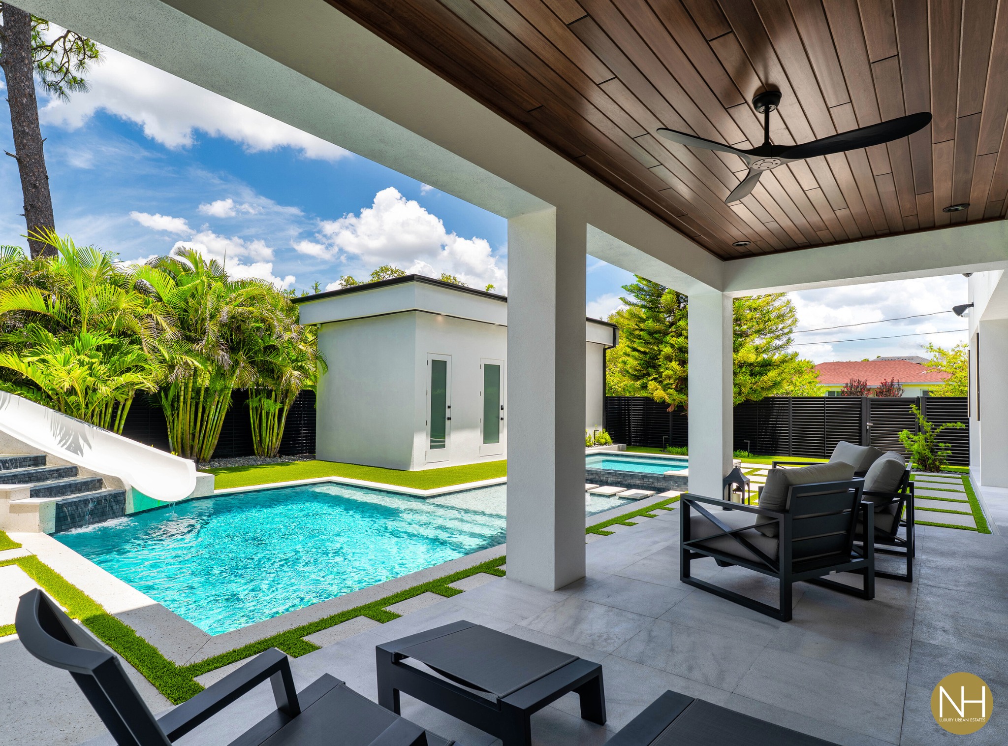 tampa luxury home with pool