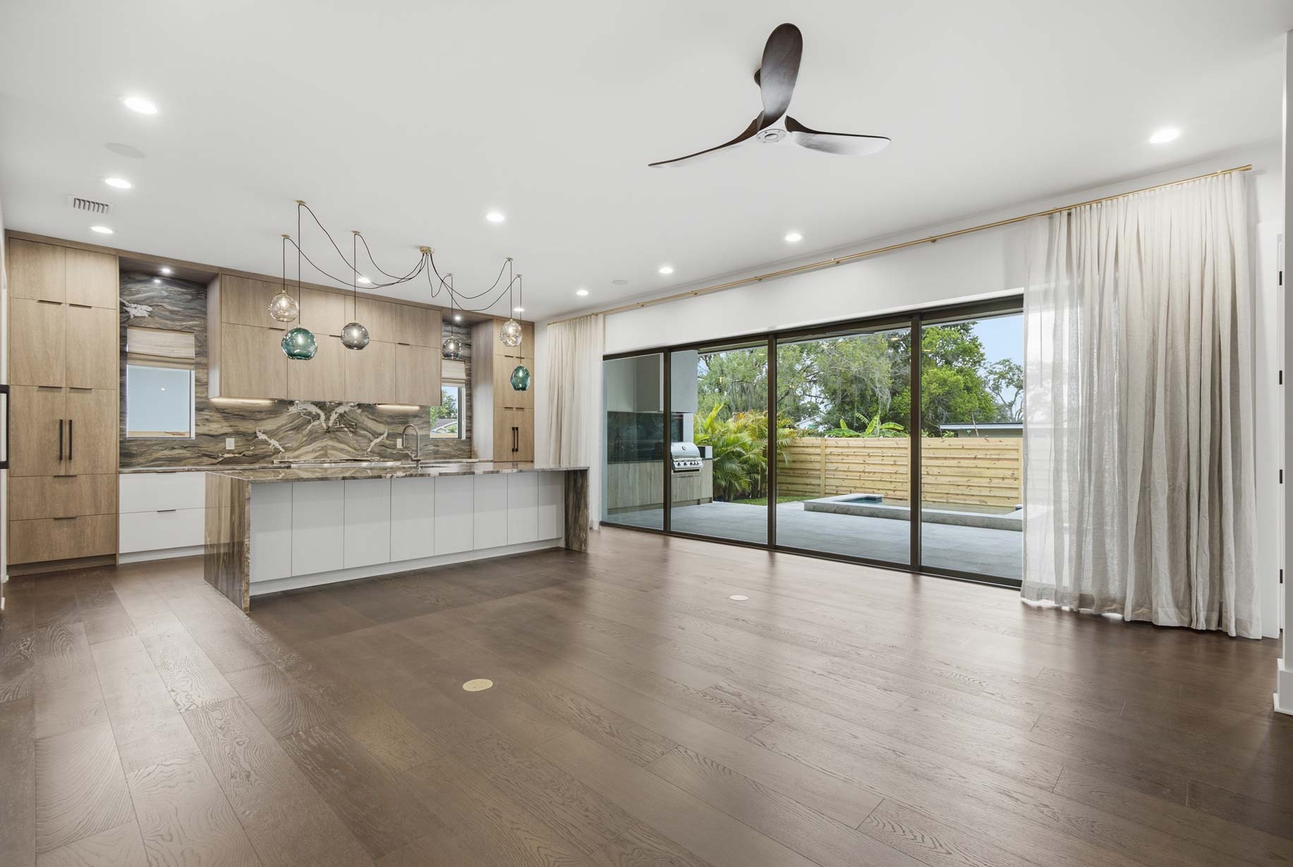 modern-home-design-tampa-bay